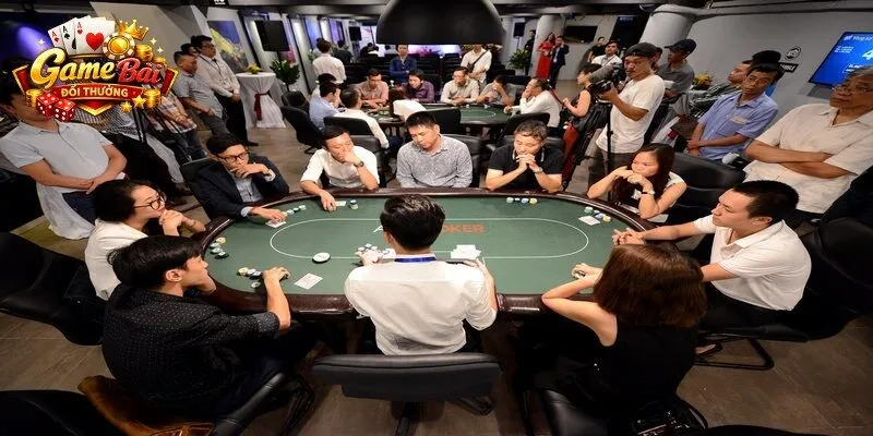 Các hình thức giải đấu Poker phổ biến