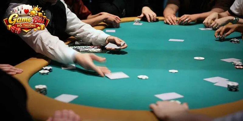 Tham gia giải đấu Poker - Tìm hiểu về cấu trúc Blind